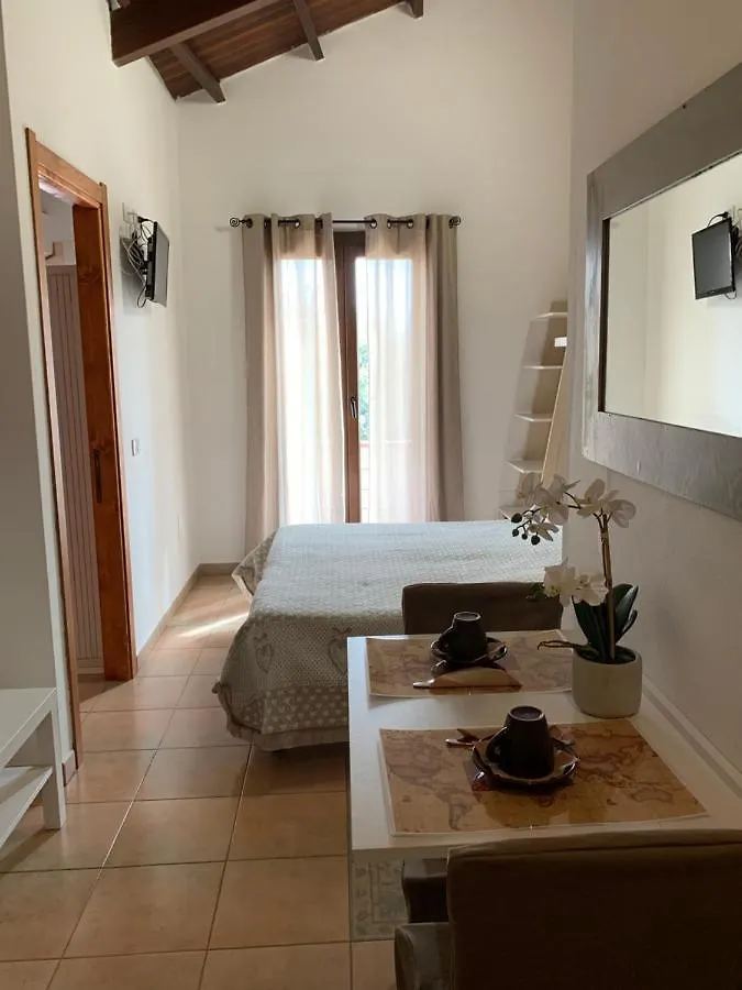 Bed And Breakfast Dolly SantʼAntìoco 0*,  Italië
